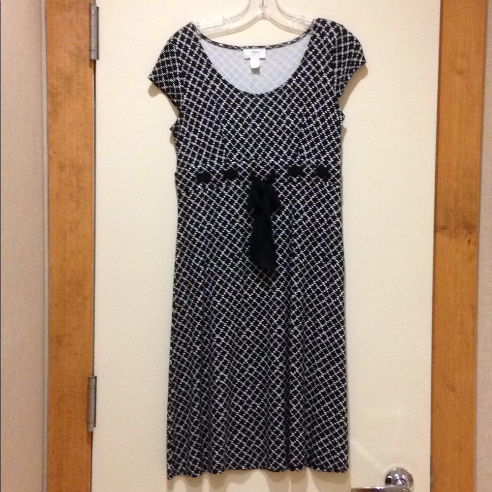 LOFT Spade-Patterned Cap-Sleeved Belted Dress